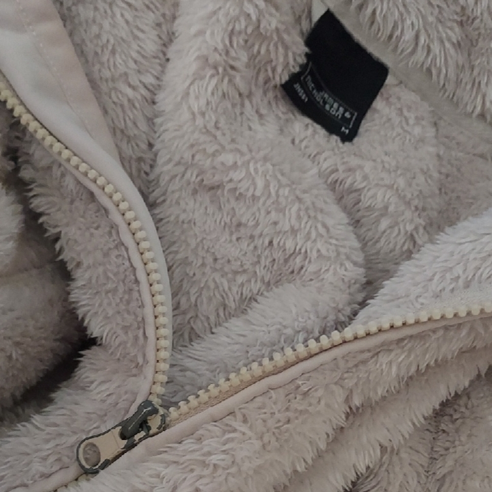 Cozy Cream-colored, Soft Jacket - Picture 7 of 7